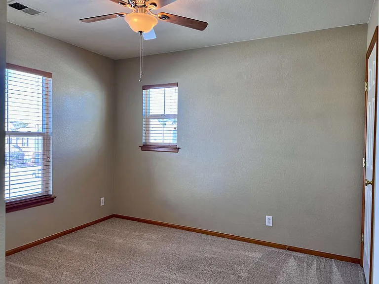 1121 S Richfield St — Photo 20