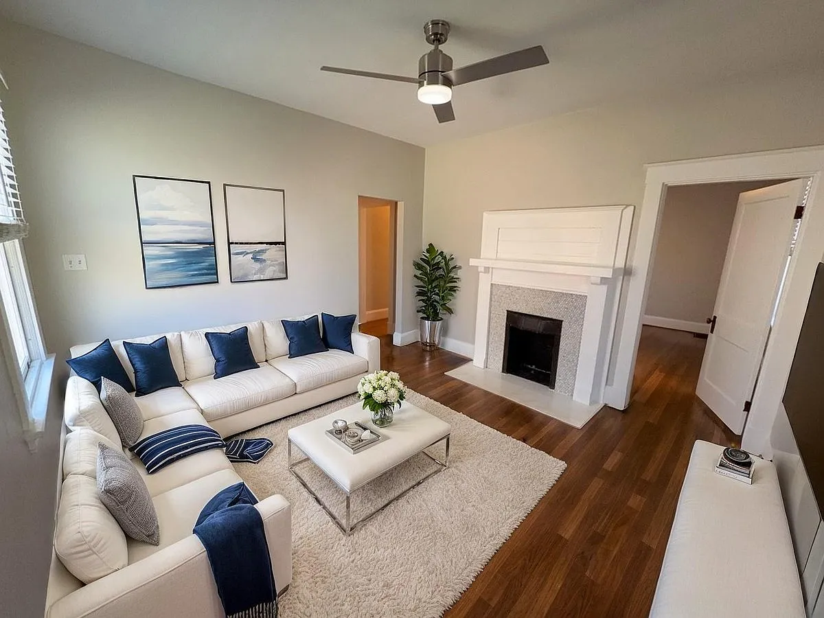 3740 Andrew Ave Unit 01 — Photo 2