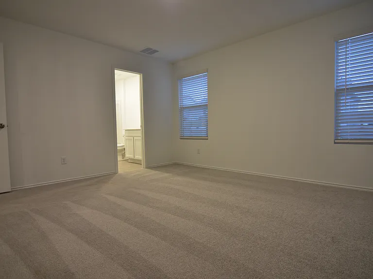 409 Keefer Ln — Photo 45