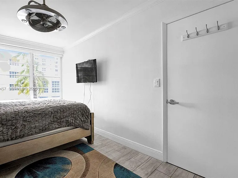 1460 Ocean Dr #305 — Photo 10