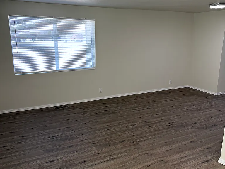 3844 Fisher Rd NE — Photo 8