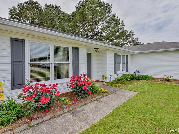 4th image of 6107 Buckhead Dr