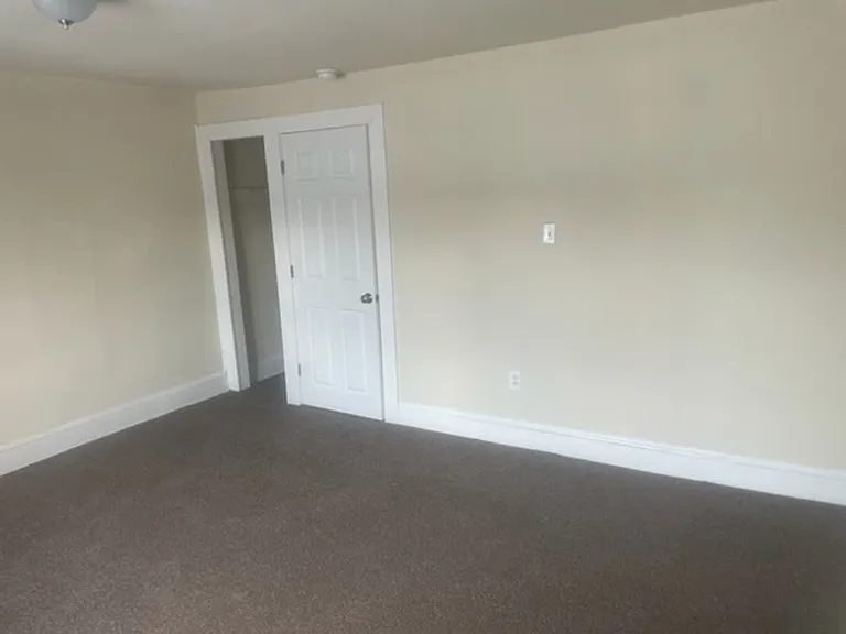 729 W Lafayette St — Photo 15