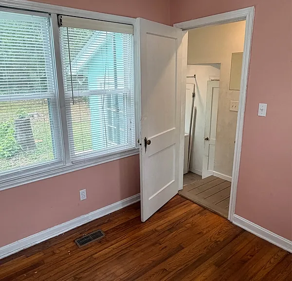 414 Prince St — Photo 13