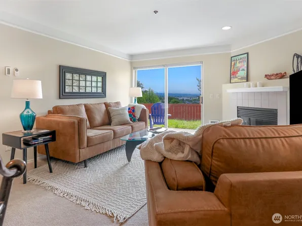 15345 Sunwood Boulevard #D102, Tukwila, WA 98188