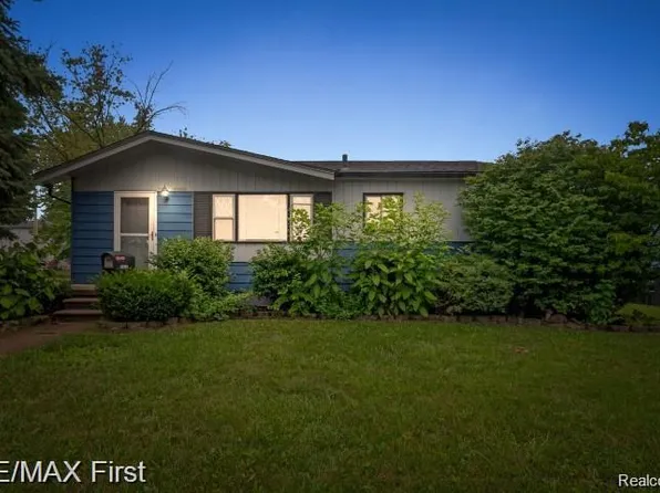 32154 Melton St, Westland, MI 48186