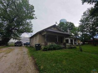 302 N Main St, Montrose, MO 64735