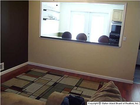 3rd image of 12 Meadow Ct