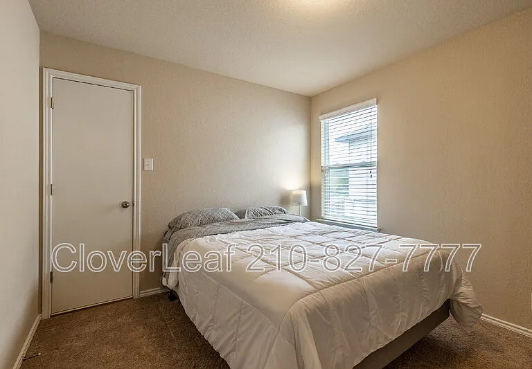 740 Smooth Wine — Photo 35