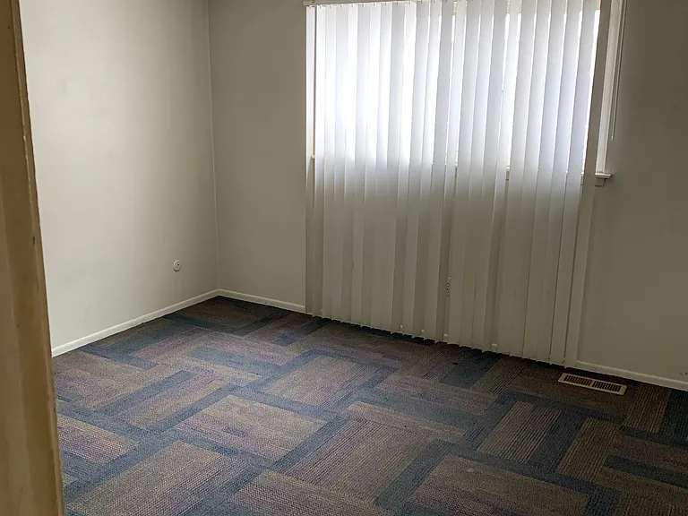 25835 Lahser Rd #6 — Photo 6