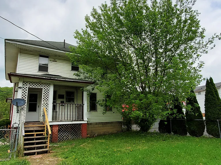 1905 Bluefield Ave — Photo 30