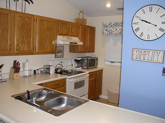 2nd image of 2082 E Waters Edge Dr