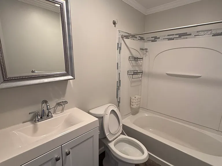 22 Chamberlain St — Photo 10