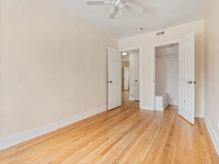 Ladywood Apartments — Photo 12