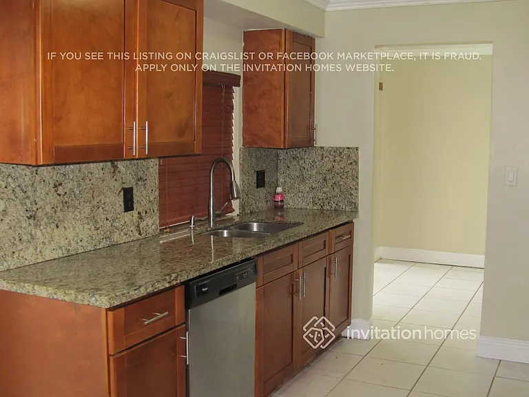 7957 Normandy St — Photo 6
