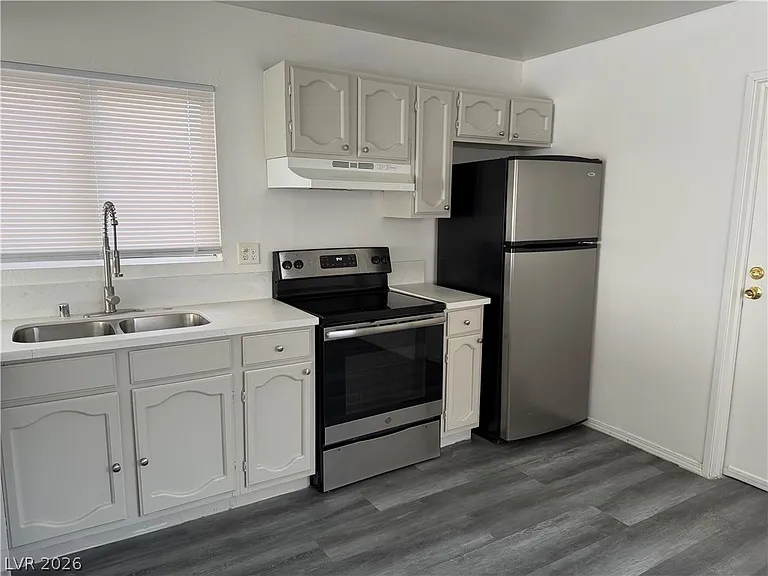 5206 Golden Ln #B — Photo 14