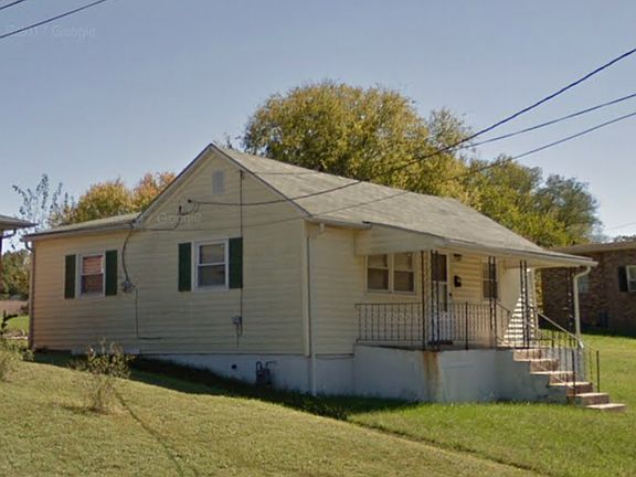 2nd image of 119 Lincoln St