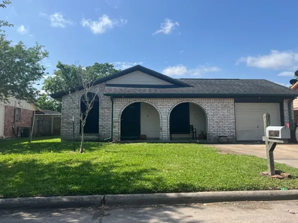 1422 Kappa St, Pasadena, TX 77504