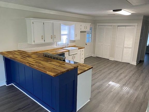 4th image of 1175 Evangeline Rd