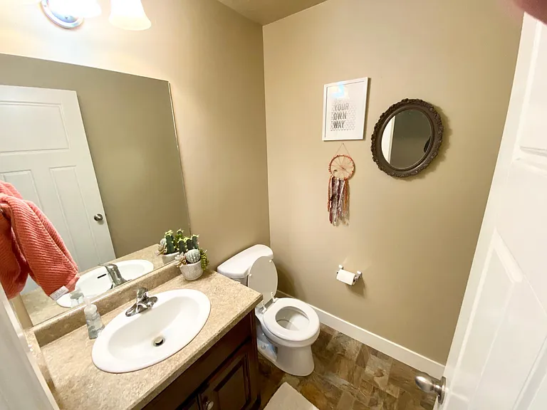 939 Independence Ave — Photo 15