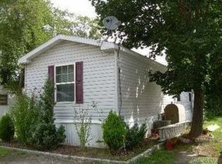 41 Forge Rd UNIT 13, Riverhead, NY 11901