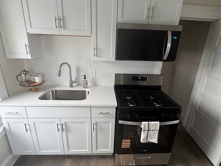 1359 W 69th St #1361 — Photo 9