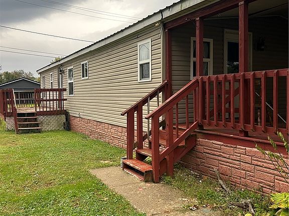 3rd image of 10173 Oakwood St