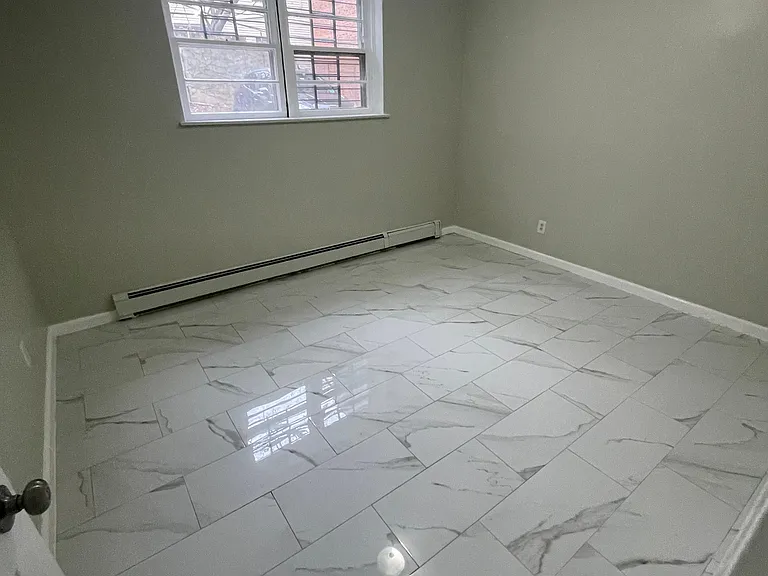 48 Carteret St #5L — Photo 3