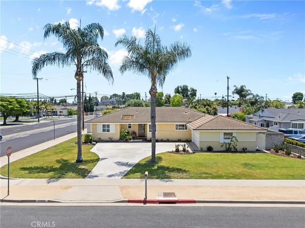 17652 Fiesta Way, Tustin, CA 92780