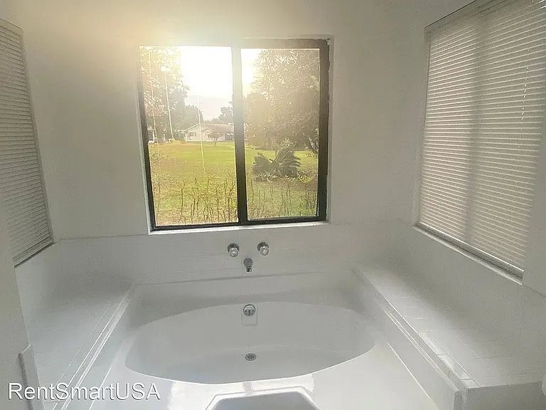 35 Aberdeen Cir — Photo 8