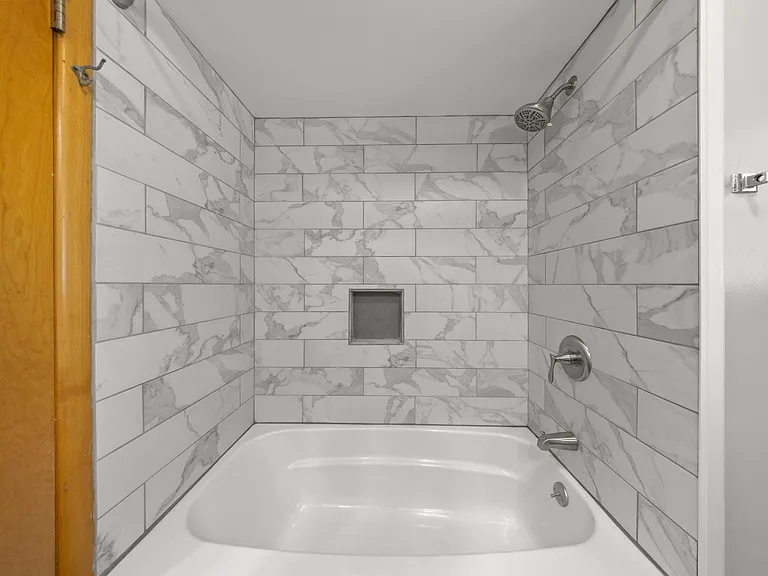 1629 Arlington Ave — Photo 31