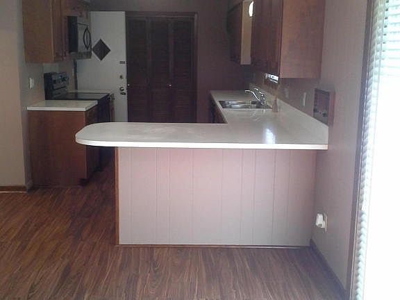 4th image of 210 Karen Dr