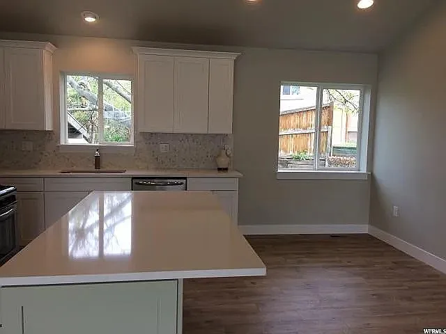 1795 E Gunderson Ln — Photo 24