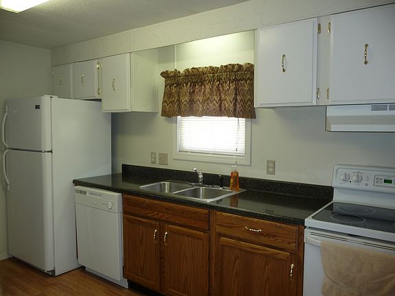 2nd image of 1566 Pellinore Ln