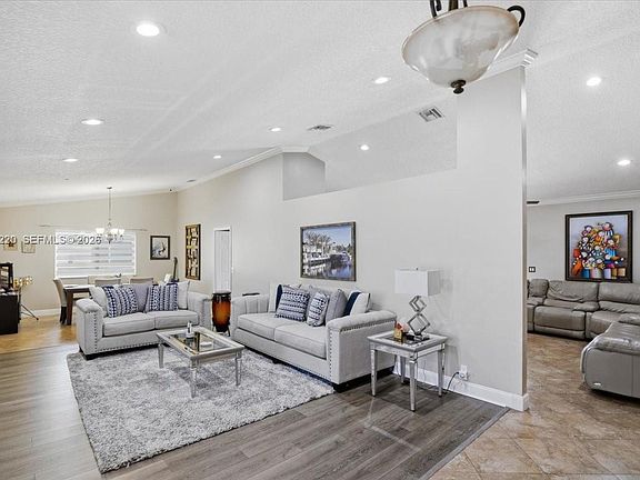 3rd image of 6520 Olde Moat Way