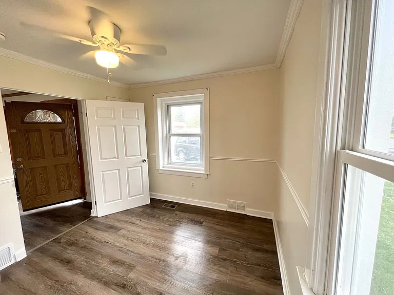7531 N Inkster Rd — Photo 16