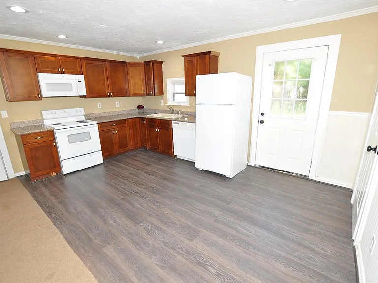 208 Blue Lake Dr — Photo 18