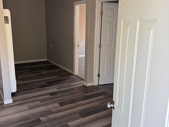 4th image of 507 Lincoln St #1/2