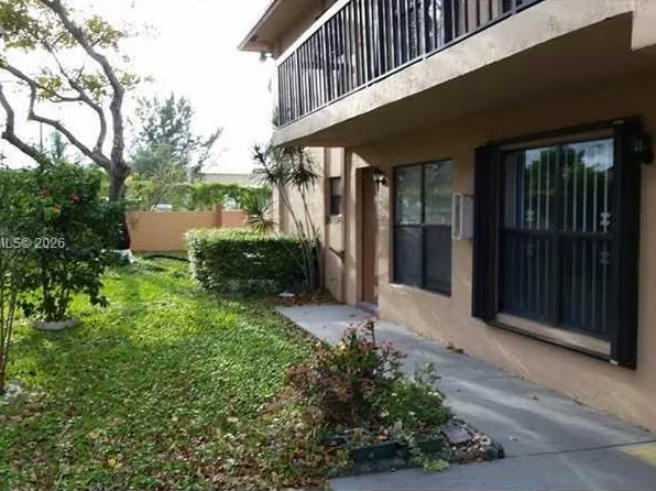 6730 W 26th Ct APT 12-15, Hialeah, FL 33016