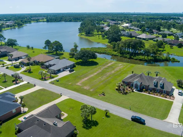9328 Lakeview Dr #32-A, Foley, AL 36535