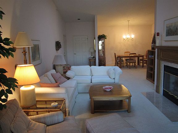 2nd image of 1624 N Golf Gln Unit H