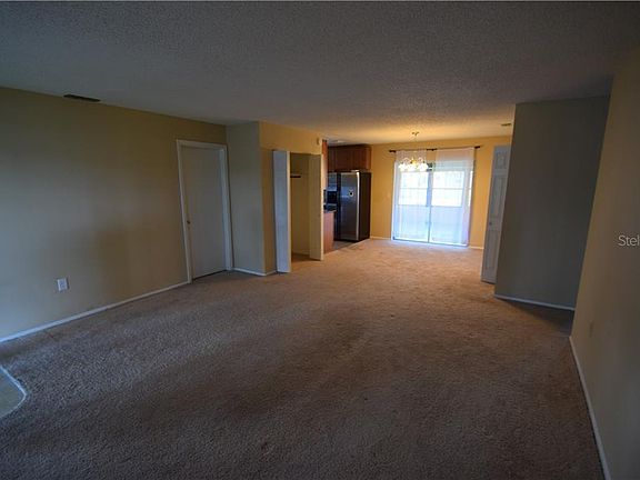 3rd image of 2874 Woodcrest Ln