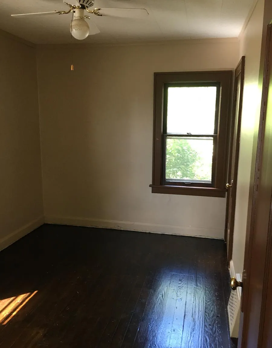 2 bed, 950 sqft, $899 — Photo 4