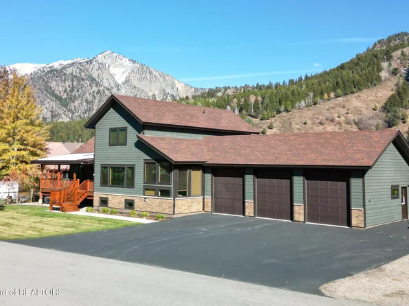 513 Three Rivers Dr, Alpine, WY 83128
