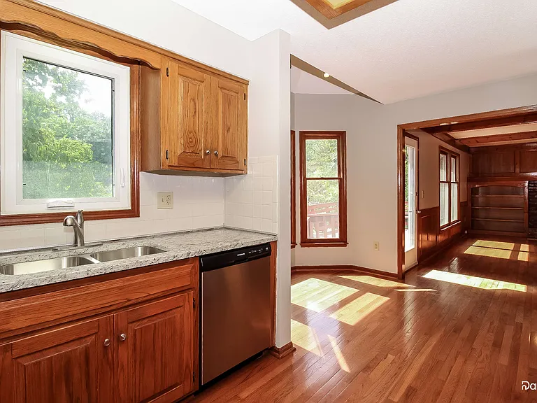 7829 Twilight Ln — Photo 4
