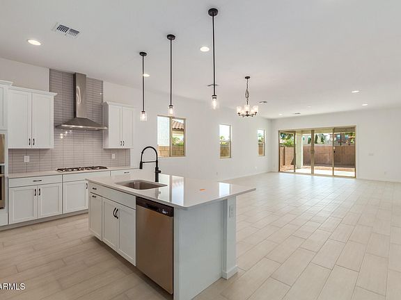 3rd image of 40435 W MICHAELS Drive