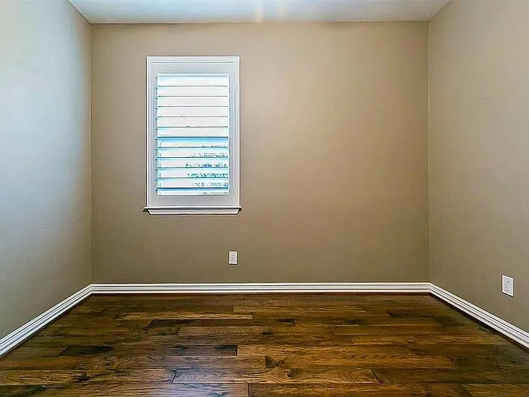 5823 Centennial Glen Dr — Photo 16