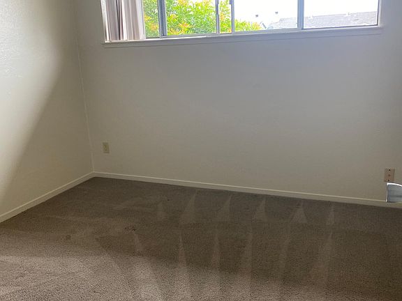 5th image of 611 Tuttle Ave #28