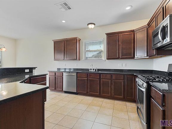 5th image of 13888 Ponderosa Dr