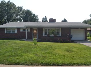 7426 Idledale Ln, Omaha, NE 68112